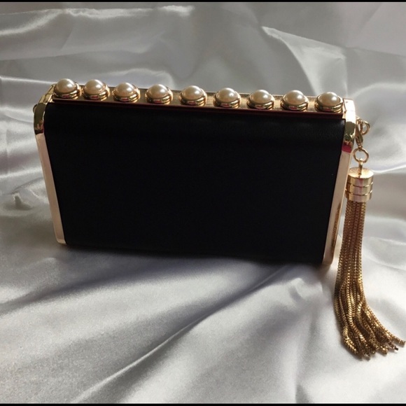 Gold Metal Frame Black Leatherette Fashion Clutch Bag - Picture 4 of 11